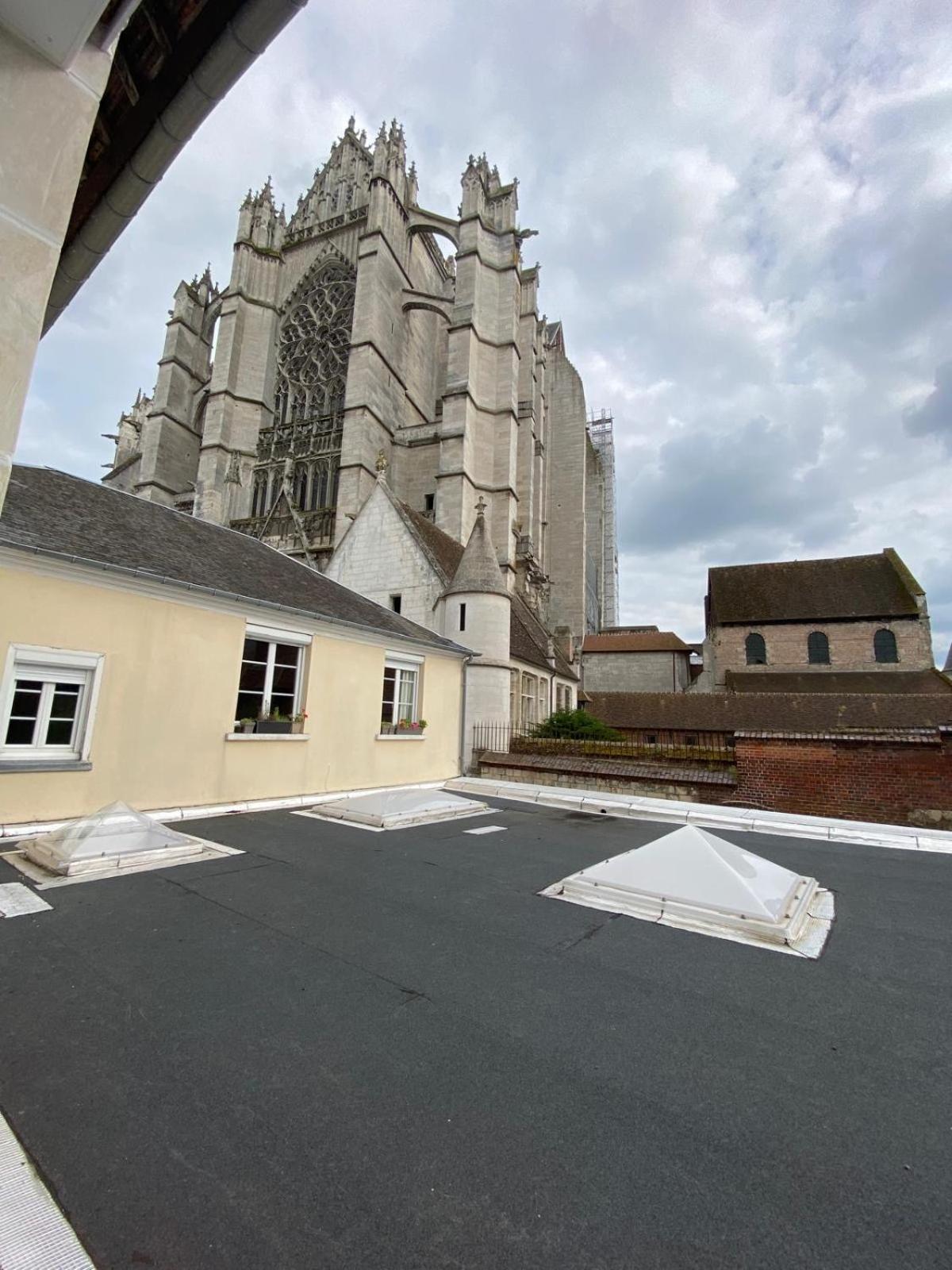 Appartement Hyper-Centre Vue Cathedrale Beauvais Exteriér fotografie