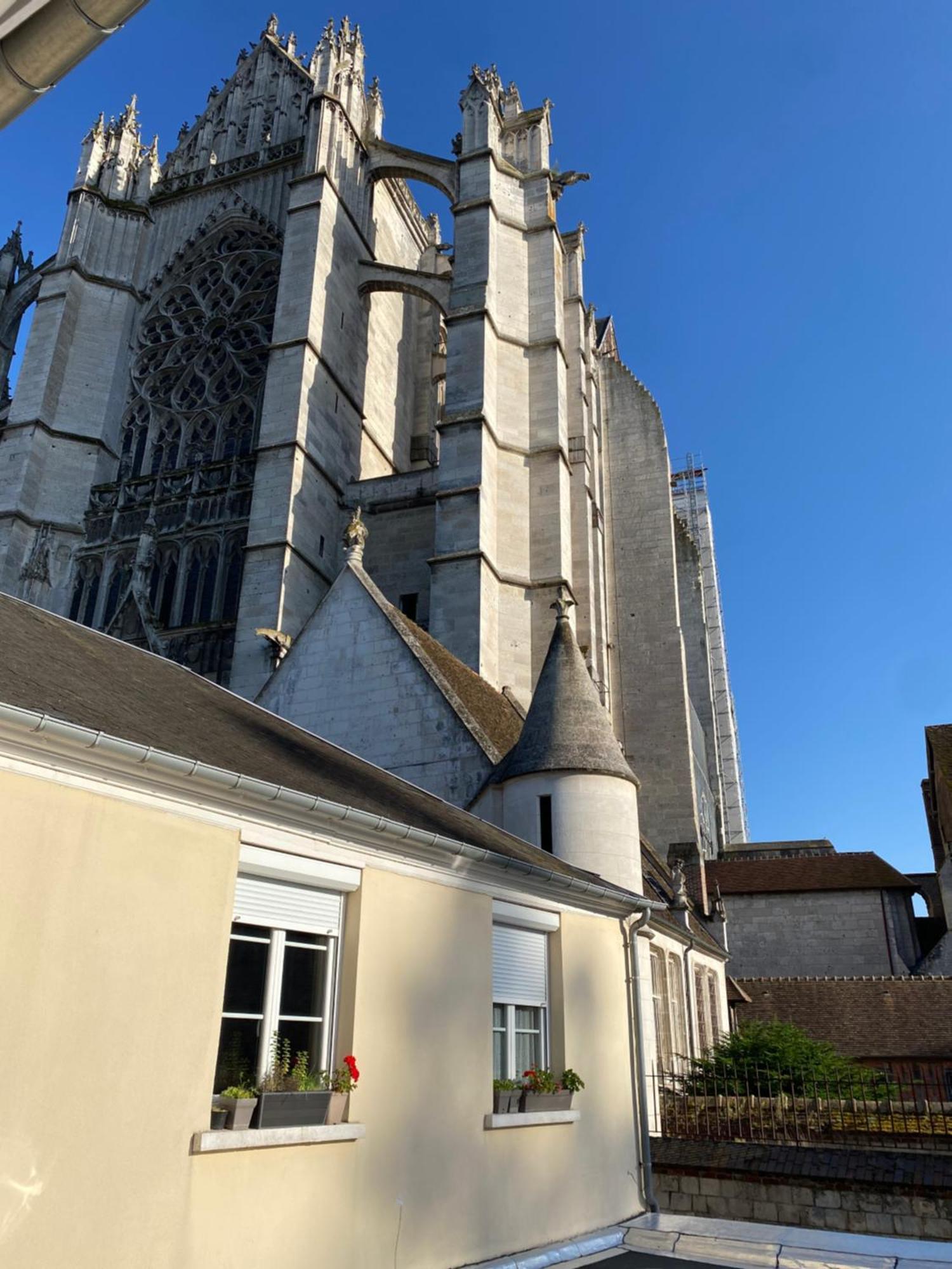Appartement Hyper-Centre Vue Cathedrale Beauvais Exteriér fotografie